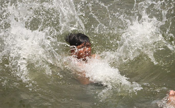 অস্বস্তিকর এই গরম আরও পাঁচ-ছয়দিন