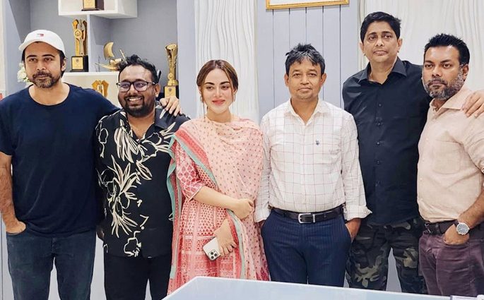 ডিবি কার্যালয়ে ‘সুড়ঙ্গ’ টিম, যা বললেন হারুন