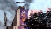 পাকিস্তানের শপিং মলে আগুন ১১ জন নিহত