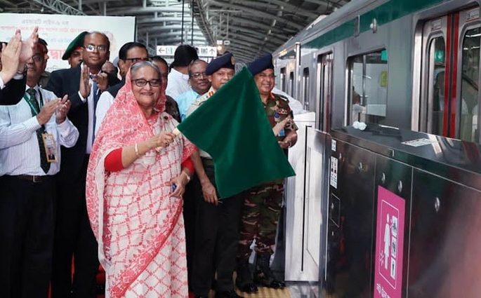 আগারগাঁও-মতিঝিল অংশের মেট্রোরেল উদ্বোধন করলেন প্রধানমন্ত্রী