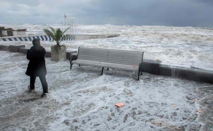 রাশিয়া, ইউক্রেন ও মলদোভায় ঝড়ে ১৩ জনের প্রাণহানি