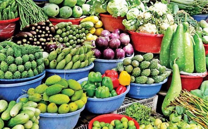 ‘কারণ ছাড়াই’ বেড়েছে সবজি-ডিমের দাম