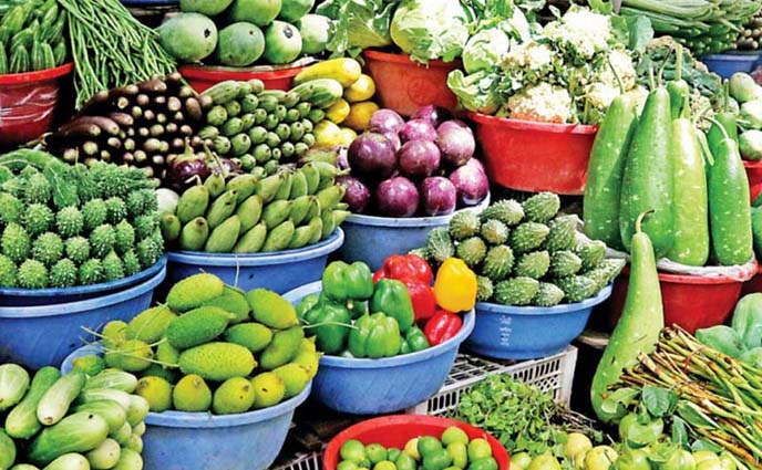 ‘কারণ ছাড়াই’ বেড়েছে সবজি-ডিমের দাম