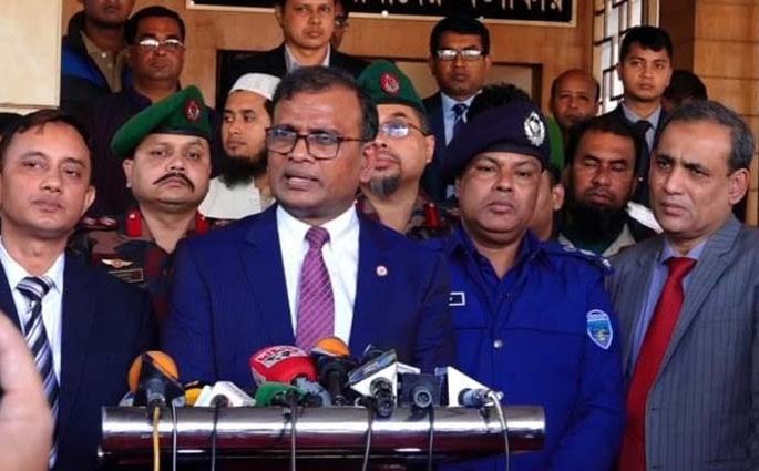 নির্বাচনে কোন কর্মকর্তা নিরপেক্ষতা হারালে সাথে সাথে ব্যবস্থা নেওয়া হচ্ছে : ইসি আনিছ