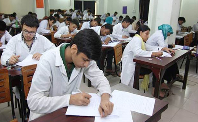 এমবিবিএস ভর্তি : প্রতি আসনে লড়বেন ১৯ জন