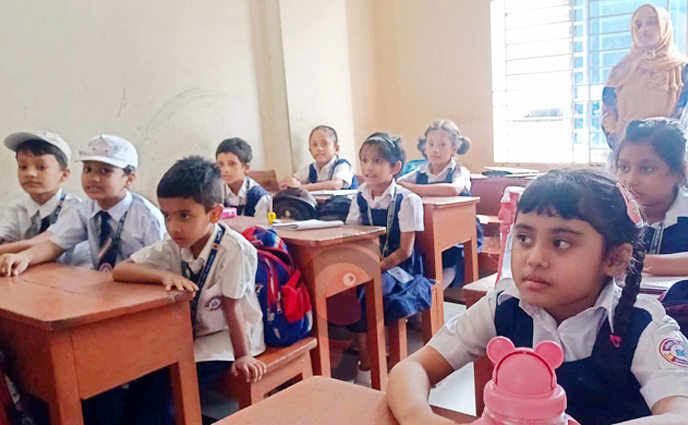 বই পেলো শিক্ষার্থীরা, নতুন শিক্ষাবর্ষে ক্লাস শুরু কবে?