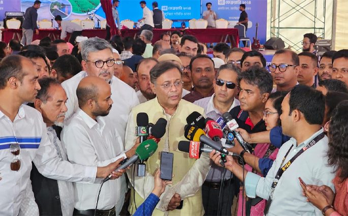 সরকার বাজার কারসাজির বিরুদ্ধে ইশতেহার অনুযায়ী কঠোর ব্যবস্থা নেবে: পররাষ্ট্রমন্ত্রী
