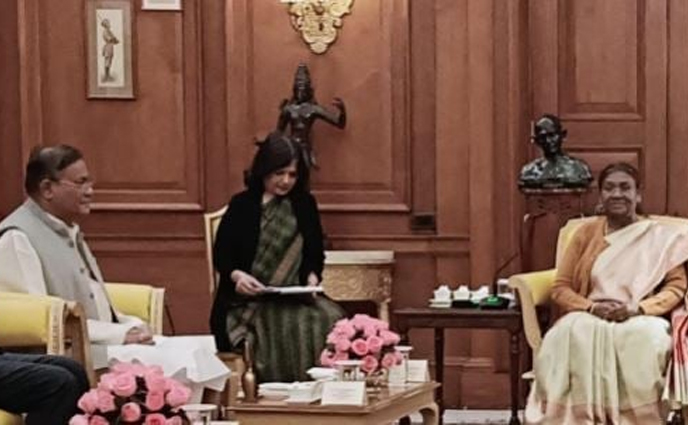 ভারতের রাষ্ট্রপতি দ্রৌপদী মুর্মুর সঙ্গে পররাষ্ট্রমন্ত্রী ড. হাছান মাহমুদের সাক্ষাৎ