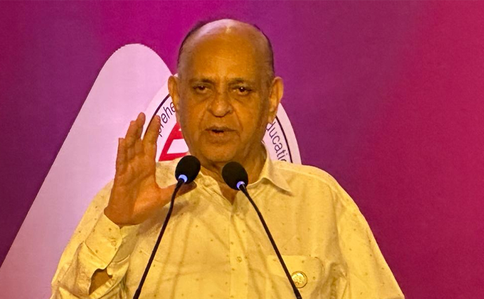 অবৈধ বা যন্ত্রপাতিহীন হাসপাতাল বন্ধে অভিযান চলবে : স্বাস্থ্যমন্ত্রী