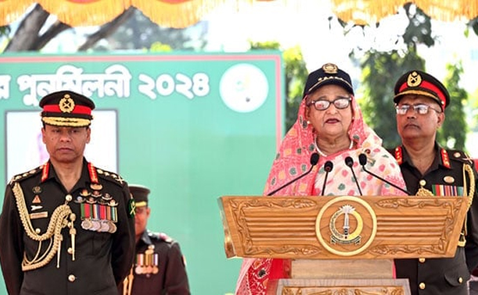 যেকোনো পরিস্থিতি মোকাবেলায় সশস্ত্র বাহিনীকে সক্ষম করে তোলা হচ্ছে : প্রধানমন্ত্রী