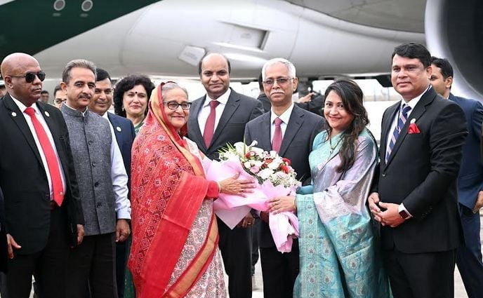 প্রধানমন্ত্রী দুই দিনের রাষ্ট্রীয় সফরে নয়াদিল্লি পৌঁছেছেন