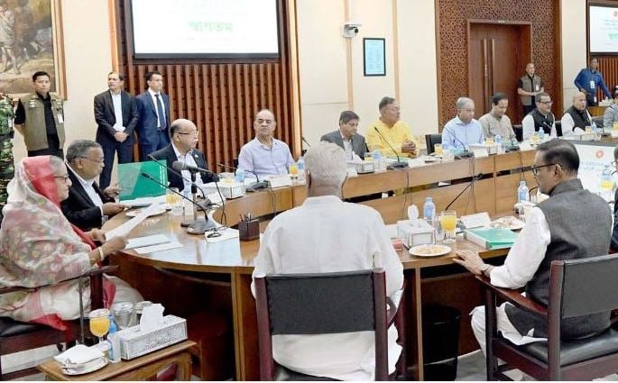 সম্ভাব্য বন্যা মোকাবিলায় সংশ্লিষ্ট সকলকে প্রস্তুতি গ্রহণের নির্দেশ প্রধানমন্ত্রীর