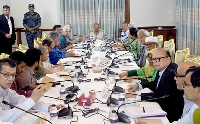 গণঅভ্যুত্থানে আত্মোৎসর্গকারী শহিদদের উদ্দেশ্যে উপদেষ্টা পরিষদে শোক প্রস্তাব গ্রহণ
