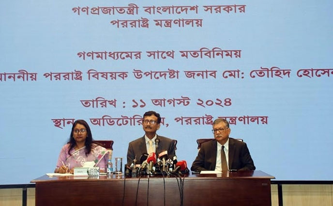 সব দেশের সঙ্গে বন্ধুত্ব চাই: পররাষ্ট্র উপদেষ্টা