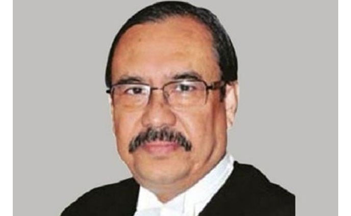 পদত্যাগ করেছেন প্রধান বিচারপতি