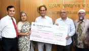 প্রধান উপদেষ্টার পক্ষে ৩ কোটি ৯৫ লাখ টাকার আনুদানের চেক গ্রহণ ত্রাণ উপদেষ্টার