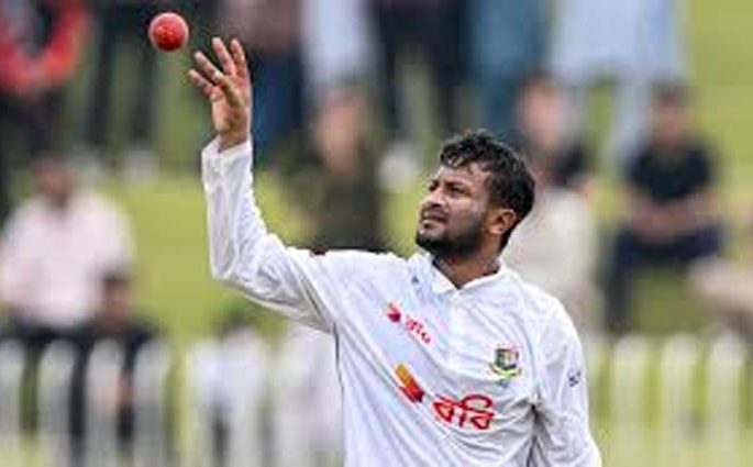 ক্রিকেট ইতিহাসের সেরা বাঁ-হাতি স্পিনার এখন সাকিব