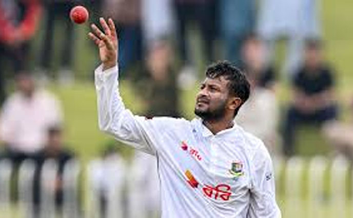 ক্রিকেট ইতিহাসের সেরা বাঁ-হাতি স্পিনার এখন সাকিব