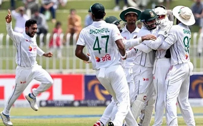 পাকিস্তানের বিপক্ষে ঐতিহাসিক টেস্ট জয় বাংলাদেশের