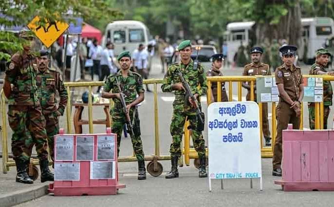 শ্রীলঙ্কায় কারফিউ জারি