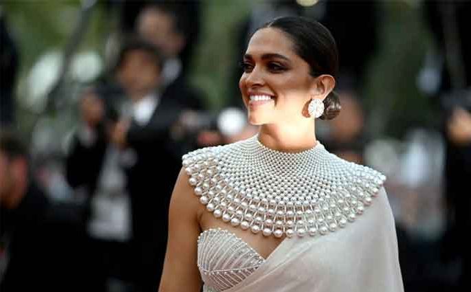 মা হওয়ার পর কতটা বদলে গেছে জীবন, জানালেন দীপিকা