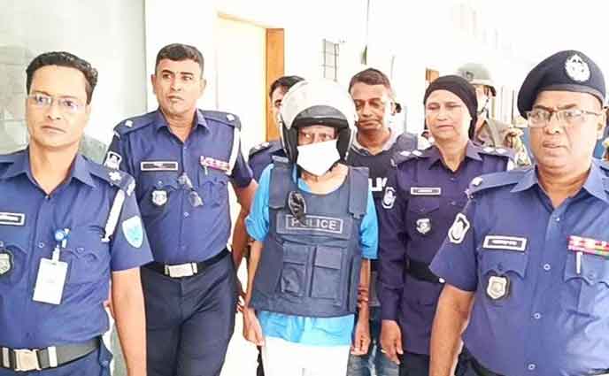 ৬ হত্যা মামলায় গ্রেপ্তার দেখানো হলো মানিককে