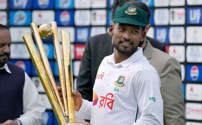 দেশের ক্রিকেটে যে ইতিহাস গড়ার সামনে নাজমুল শান্ত