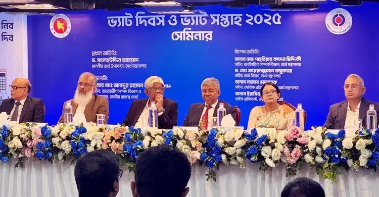 আয়কর না বাড়ালে ঋণ করে সামনে এগোনো কঠিন: অর্থ উপদেষ্টা