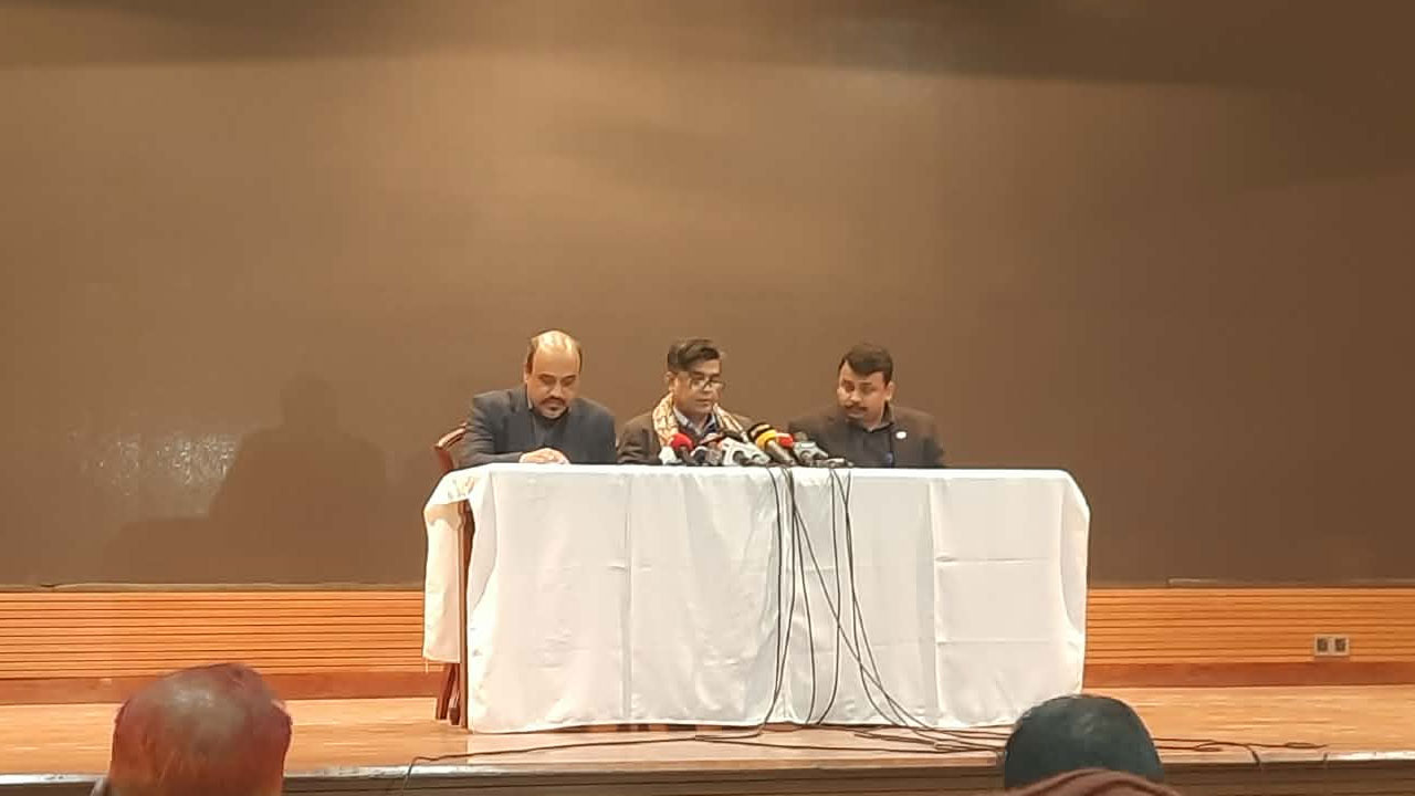 মোবাইল ফোন আমদানিতে ট্যাক্স কমানো হয়েছে : প্রেস সচিব