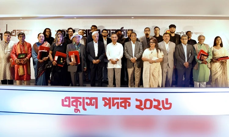 ব্যান্ড দল ও ৯ বিশিষ্ট ব্যক্তিকে একুশে পদক প্রদান