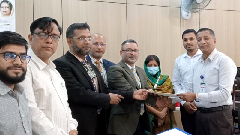 জেনিথ ইসলামী লাইফ ও মুন্নু মেডিকেলের স্বাস্থ্যসেবা চুক্তি