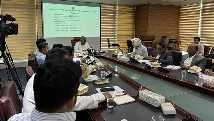 জ্বালানি সংকটে পোশাকের ক্রেতারা উদ্বিগ্ন, অন্য দেশে চলে যাচ্ছে অর্ডার : বিসিসিআই সভাপতি