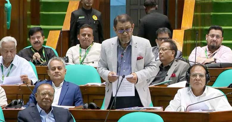 এক লাখ স্বাস্থ্যকর্মী নিয়োগের উদ্যোগ নিচ্ছে সরকার: স্বাস্থ্যমন্ত্রী