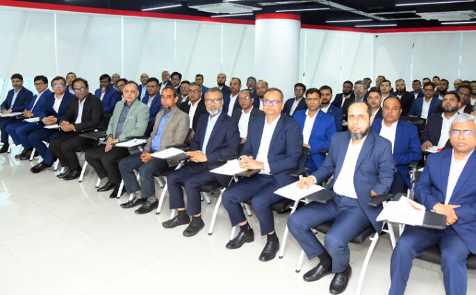 মিডল্যান্ড ব্যাংকের ‘লিডারশিপ এক্সিলেন্স অ্যান্ড ক্রাইসিস ম্যানেজমেন্ট’ বিষয়ক কর্মশালা