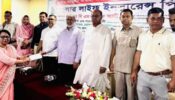 পপুলার লাইফ ইনস্যুরেন্সের বার্ষিক সম্মেলন ও বীমাদাবীর চেক হস্তান্তর