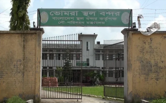 ভোমরা স্থলবন্দরের আমদানি-রপ্তানি কার্যক্রম ৭ দিন বন্ধ