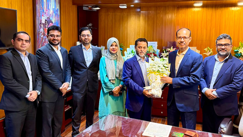 বিএসইসি চেয়ারম্যানের সঙ্গে লংকাবাংলা ক্যাপিটাল মার্কেটের সৌজন্য সাক্ষাৎ