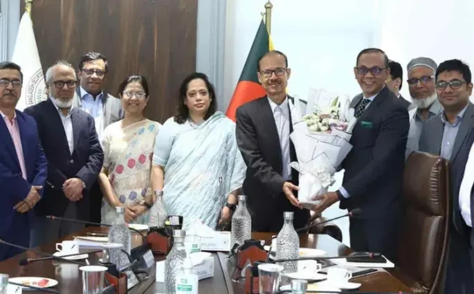 বিএসইসির চেয়ারম্যানের সঙ্গে ডিএসই পরিচালনা পর্ষদের সাক্ষাৎ
