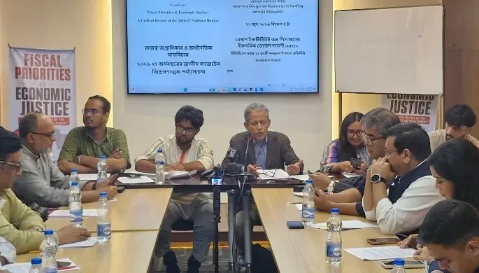 এবারের বাজেট আবেগপ্রবণ ও রাজনৈতিক প্রতিশ্রুতির প্রতিফলন