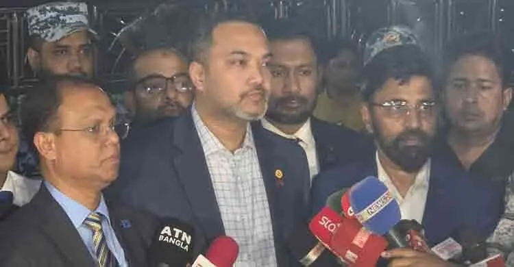 মালয়েশিয়া-চীনের সঙ্গে দীর্ঘমেয়াদি অংশীদারত্বের ভিত্তি তৈরি হয়েছেজ্যেষ্ঠ প্রতিবেদক : মাহদী আমিন