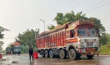 ঈদের ছুটি শেষে ভোমরা স্থলবন্দরে আমদানি-রপ্তানি কার্যক্রম শুরু