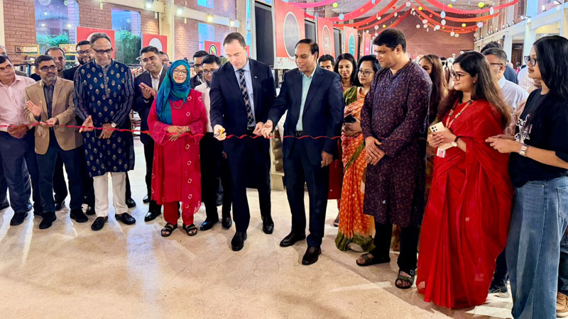 নারী উদ্যোক্তা ও দেশীয় উদ্যোগের সাফল্য উদযাপনে আইডিএলসি পূর্ণতা উৎসব অনুষ্ঠিত